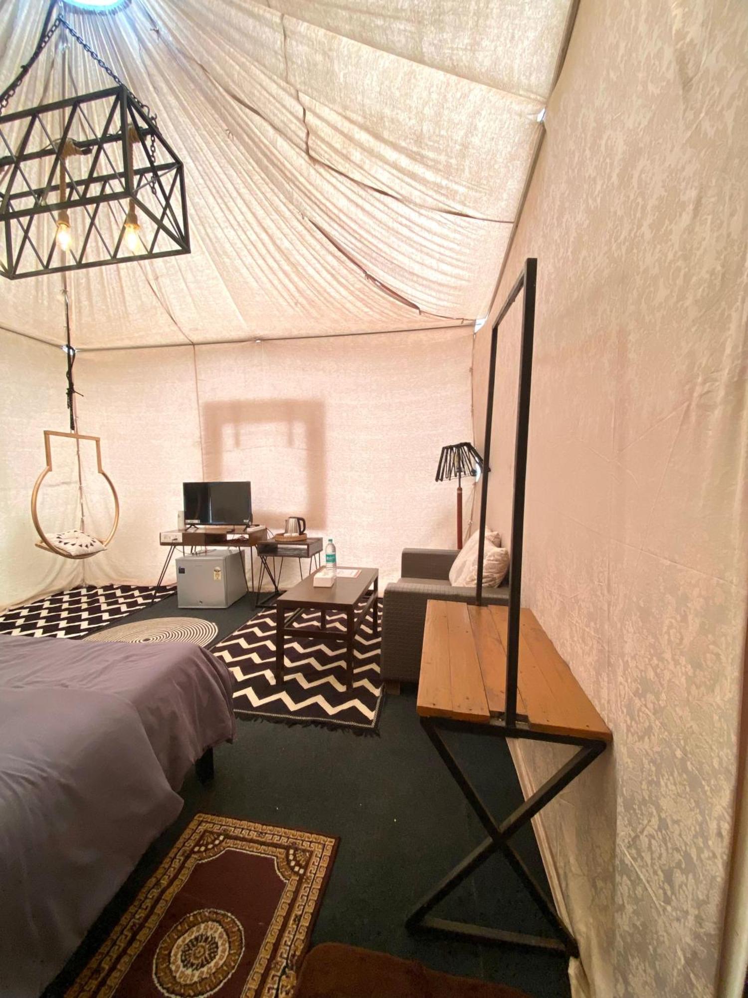 Glass House With Pvt Pool By Miracle Resort & Villa لونافالا المظهر الخارجي الصورة